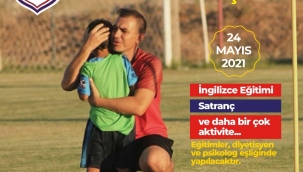 Cihangir’de Akademi sahaya iniyor