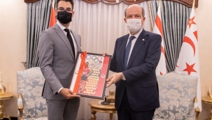 Cumhurbaşkanı Tatar Yiğitcan Hekimoğlu’nu Kabul Etti