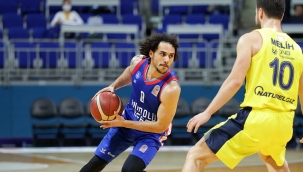 Derbide gülen Anadolu Efes!