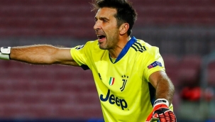 Buffon 20 yıl sonra Parma'da