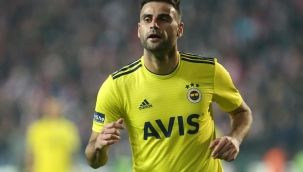 Deniz Türüç Fenerbahçe'de kalmak istiyor