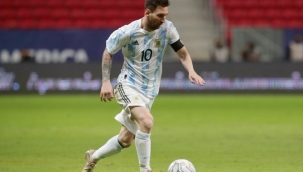 Lionel Messi Javier Mascherano’yu yakaladı