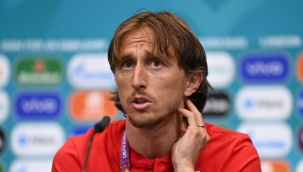 LUKA MODRİC, İNGİLİZ BASINININ KİBRİNDEN YAKINDI