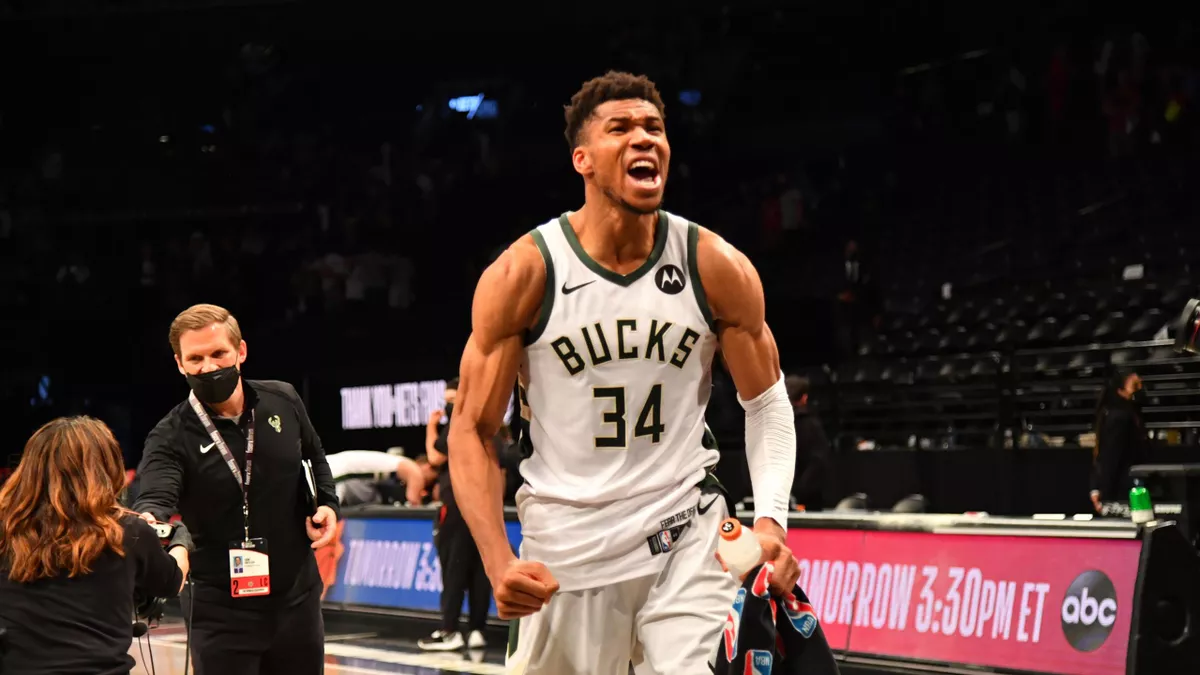 MİLWAUKEE BUCKS, KONFERANS FİNALİ'NDE