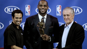 PAT RİLEY'DEN LEBRON JAMES AÇIKLAMASI