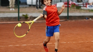 Tenis Performans Tur başlıyor