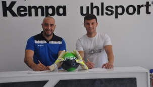 Uhlsport'da imzalar devam ediyor