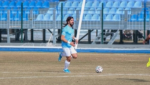 Zihni bağları kopardı