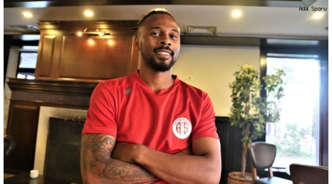 Antalyaspor'un golcüsü Fredy, finalde kaybedilen Türkiye Kupası'nı bu yıl kazanmak istiyor
