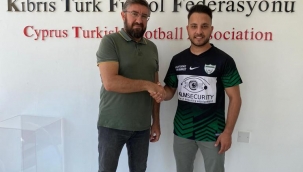 DÖRTYOL EREN KARAER’E İMZAYI ATTIRDI
