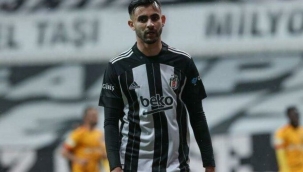 Galatasaray, Ghezzal ve Leicester City ile anlaştı