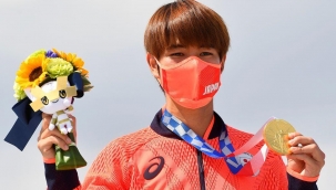 Japon Yuto Horigome'den tarihi altın madalya!