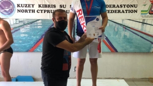 Rekora kulaç attılar