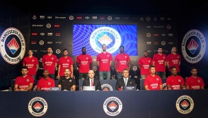 Bahçeşehir Koleji, yeni sezon kadrosunu tanıttı