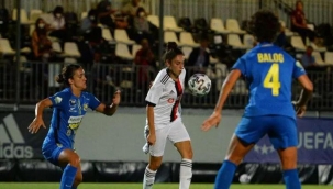 Beşiktaş Vodafone, St. Pölten'e 7 golle kaybetti