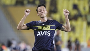 Fenerbahçe'de Mesut Özil neden kadroda yok?