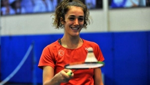 Genç sporculardan Spor Toto Uluslararası Badminton Turnuvası'nda 5 madalya