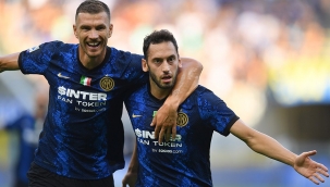 Hakan Çalhanoğlu Inter kariyerine harika başladı