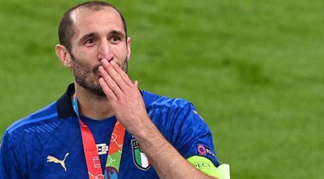 Juventus, Chiellini'nin sözleşmesini uzattı