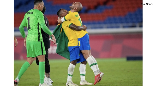 Kupa Brezilya'nın 38'lik Alves koleksiyonunu geliştirdi