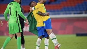Kupa Brezilya'nın 38'lik Alves koleksiyonunu geliştirdi