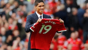 Manchester United'dan savunmaya dev takviye