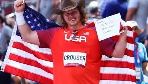 Ryan Crouser, olimpiyat rekoruyla altına uzandı