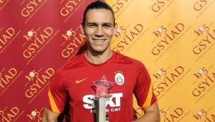 Taylan Antalyalı ödülünü aldı