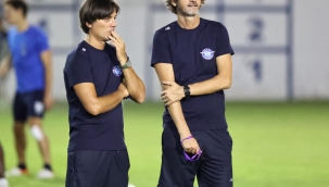 Adana Demirspor, teknik direktör Montella yönetiminde ilk antrenmanına çıktı