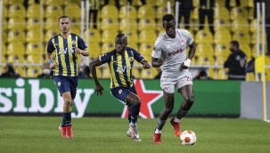 Fenerbahçe, komşuya Avrupa'da ilk kez yenildi
