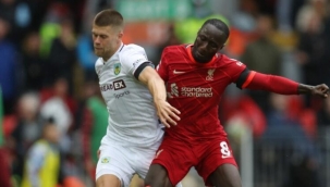 Gineli futbolcular ülkelerinde mahsur kaldı