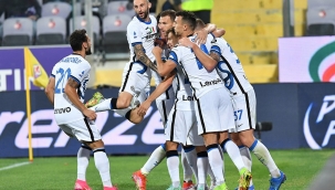 Hakan'ın asist yaptığı maçta Inter deplasmanda güldü