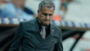 Türkiye - Karadağ maçı sonrası Şenol Güneş'e sert tepki! Tribünde isyan ettiler...
