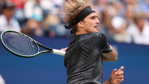 ZVEREV'DEN YARI FİNAL YOLUNDA 16'DA 16