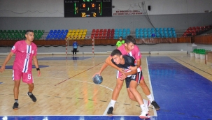 Hentbol U18 ile start aldı