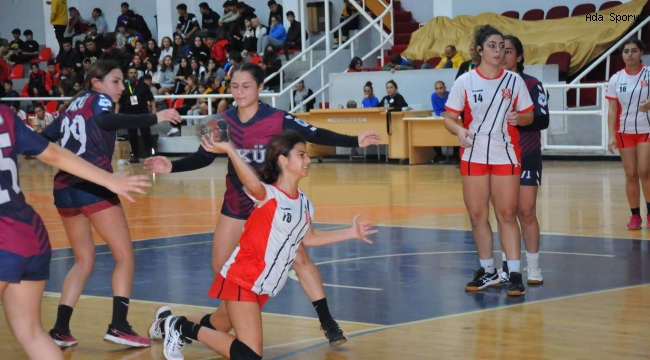 Kadınlarda play – off start aldı