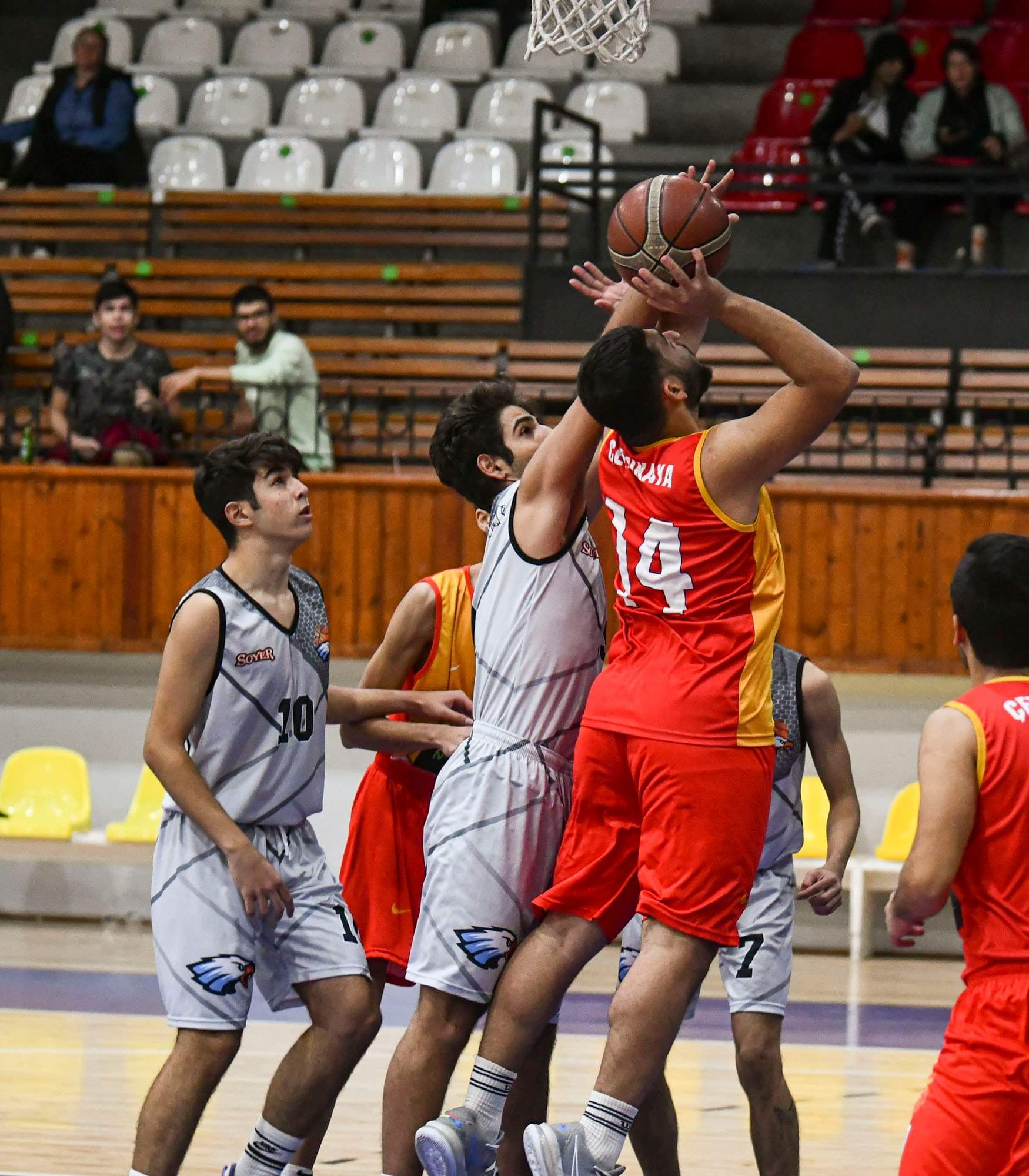 Soyerspor’dan iyi başlangıç: 62-40