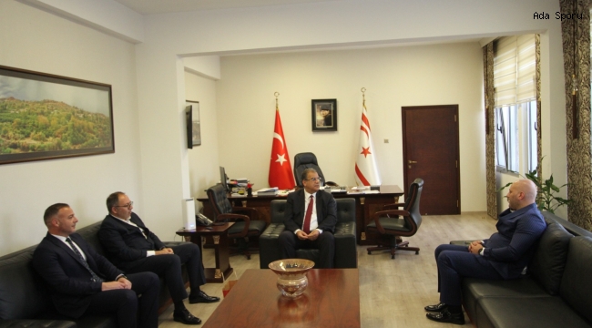 Dünya Barış Günün’de yüzecekler