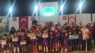 Mormenekşe Futbol Akademi Onur Gecesi Yapıldı