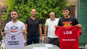 Potada Attila Topaloğlu ve Batuhan Tüzmen Caesar L. Gençler Birliği’nde