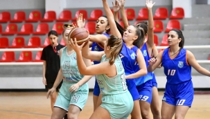 Alsancak finalde: 52-51
