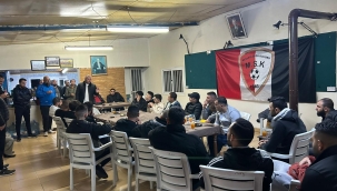 Mevlevi'de Bahşi oyuncularla buluştu