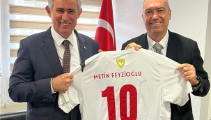 Başkan Sertoğlu'ndan TC Lefkoşa Büyükelçisi Feyzioğlu'na ziyaret