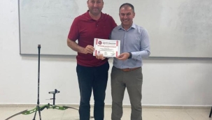 Tez adaylığını açıkladı