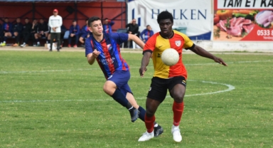 Adjessa Dumlupınar’ı çeyrek finale taşıdı:2-4