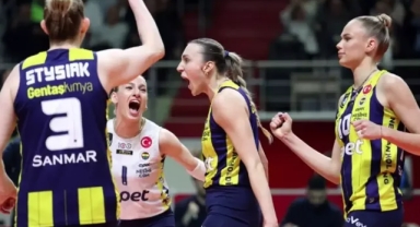 Fenerbahçe Opet Eczacıbaşı Dynavit'i devirdi! Lider bitirdi