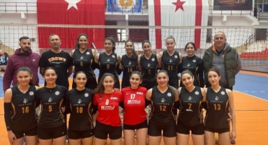 İlk maç DAÜ’nün