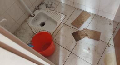Maraş soyunma odaları içler acısı