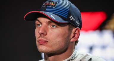 Verstappen, F1 Avustralya Grand Prix'sine ilk sıradan başlayacak