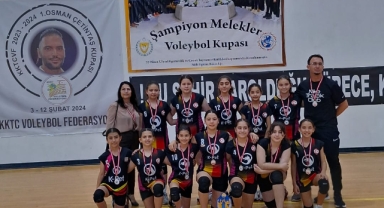 “2. ŞAMPİYON MELEKLER VOLEYBOL KUPASINDA ŞAMPİYONLAR BELİRLENDİ